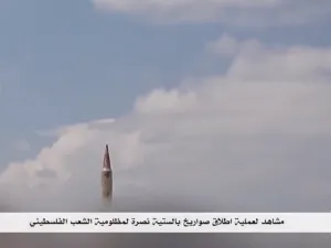 الحوثيون يبثون مشاهد لعمليات اطلاق صواريخ ومسيّرات من اليمن باتجاه اسرائيل