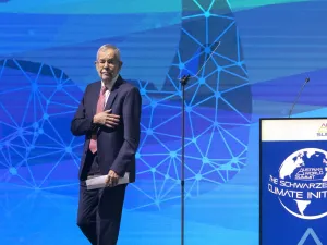  Alexander Van der Bellen