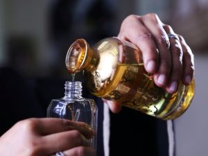 محل تركيب عطور في جدة