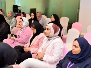 البحرين الإسلامي (BisB) ينظم فعالية " Think Pink “ لموظفاته