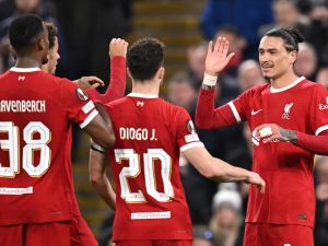 تشكيلة ليفربول المتوقعة ضد لوتون تاون في الدوري الإنجليزي 2023-24