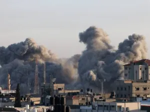 الهلال الأحمر في غزة: الاحتلال يستهدف القوافل التي تقل الجرحى والمساعدات والإغاثة