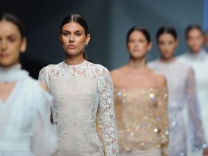 أبرز أسماء مصممات إماراتيات بمناسبة اليوم الإماراتي الوطني