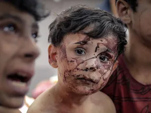 "عهد الله ما نرحل"