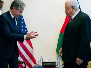 بلينكن يلتقي عباس في رام الله