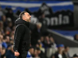 Brighton's Italian head coach Roberto De Zerbi shouts instructions to the players from the touchline during the UEFA Europa League Group B football match between Brighton and Hove Albion and Ajax at the American Express Community Stadium in Brighton, southern England on October 26, 2023. (Photo by Glyn KIRK / AFP)