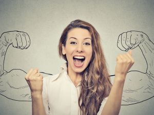 6 مؤشرات تدل على أنك تملك القوة العاطفية 