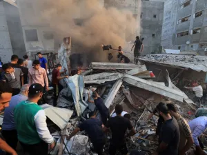 عشرات آلاف الشهداء والجرحى في قطاع غزة