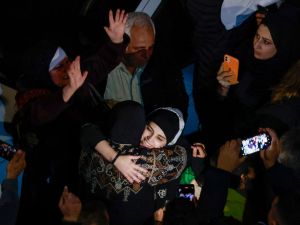 في إطار اتفاق الهدنة، أطلقت إسرائيل سراح 39 فلسطينيًا من النساء والأطفال