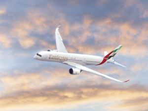 طيران الإمارات تطلب 15 طائرة A350 في معرض دبي للطيران 2023