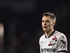 Bayer Leverkusen's German midfielder #10 Florian Wirtz looks on during the UEFA Europa League Group H football match between Garabagh and Bayer 04 Leverkusen at Tofiq Bahramov Republican Stadium in Baku on November 9, 2023. (Photo by Giorgi ARJEVANIDZE / AFP)