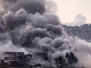 العدوان على المستشفيات في غزة مستمر وسط صمت عالمي