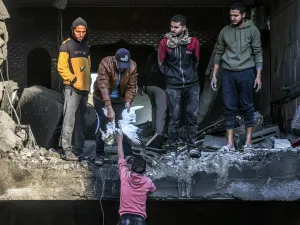بيان العشائر اكد ان "لا دولة في غزة ولا دولة بدون غزة وبأن مستقبل غزة هو مستقبل الضفة بما فيها القدس... مستقبل سياسي واحد"