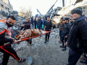  12 طفلا ما زالوا محجوزين داخل الحاضنات في مستشفى كمال عدوان