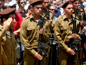  82 ضابطا وجنديا قتلو في المعارك مع المقاومة الفلسطينية 