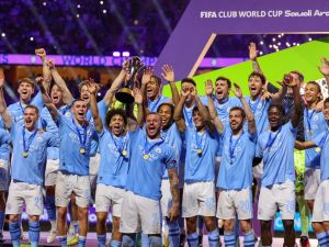 مانشستر سيتي يعود لمنافسات الدوري الإنجليزي (Photo by Giuseppe CACACE / AFP)