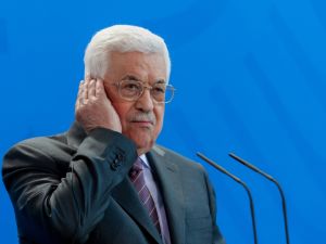 الخطة تشمل تنازل أبو مازن عن صلاحياته لحكومة تكنوقراط 