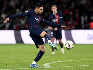 تشكيلة باريس سان جيرمان المتوقعة اليوم ضد ليل في الدوري الفرنسي 2023-24