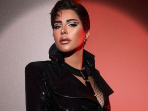  الفنانة الكويتية شمس