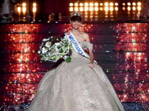 ملكة جمال فرنسا إيف جيل