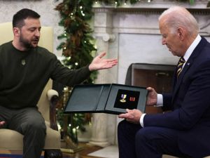 Biden and zelenskyy
