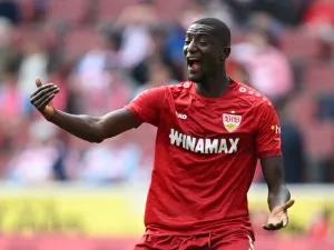 Stuttgart's Guinean forward #09 Serhou Guirassy reacts during the German first division Bundesliga football match between FC Cologne and VfB Stuttgart in Cologne, western Germany on September 30, 2023. (Photo by INA FASSBENDER / AFP)