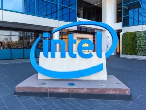 Intel's stock surges over 2.6% on NASDAQ following approval for new factory in Southern Israel