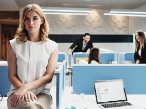 8 طرق سهلة للتعامل مع مشاعر الوحدة والعزلة الاجتماعية