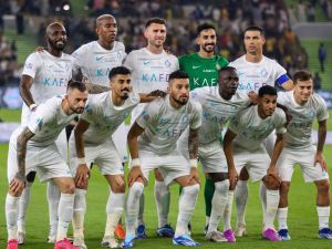 فريق النصر (Photo by AFP)