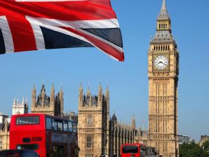 السفر إلى بريطانيا