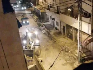 جرافات وآليات الاحتلال الإسرائيلية تقتحم مخيم بلاطة شرقي نابلس - (وفا)