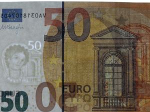 سعر اليورو في سوريا اليوم