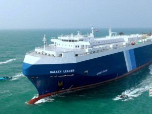 سفينة شحن هاجمها الحوثيون في تشرين الثاني الماضي