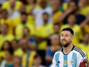 ليونيل ميسي (Photo by Daniel RAMALHO / AFP)