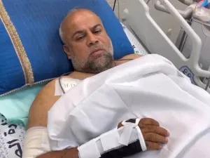 وصول وائل الدحدوح إلى الأراضي المصرية عبر معبر رفح