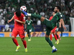 فيديو علي البليهي المهين مع سون خلال مباراة السعودية وكوريا الجنوبية