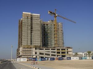 عزيزي للتطوير تُنجز 60% من مشروعها " عمبر" في منطقة الفرجان 