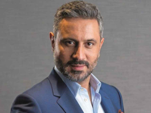 قيس الشيخ  نجيب