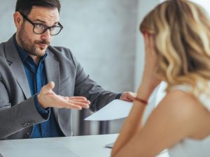 كيف تختلف بطريقة دبلوماسية مع مديرك في العمل؟