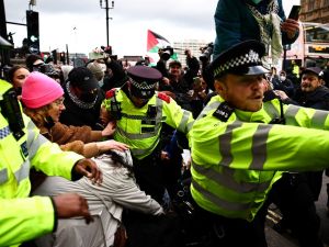 مظاهرة داعمة للفلسطينيين في بريطانيا