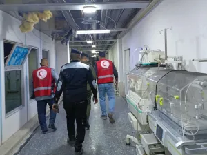  إخلاء 150 طفلاً و190 مرافقًا من المستشفى بعد الحادث