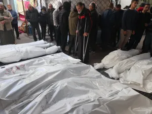 الجيش الإسرائيلي يستهدف بشكل مباشر مجمع ناصر الطبي ومستشفى الأمل بخان يونس