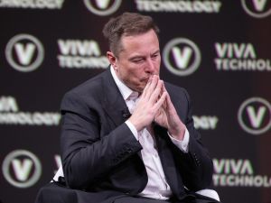 Elon Musk’s wealth at risk with $55B package void
