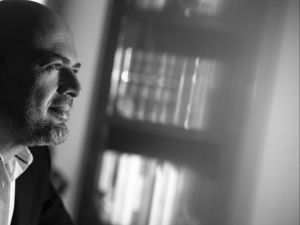 الراحل رمزي عزام 