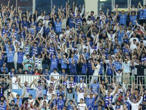 الدوري السعودي على موعد من المزيد من الصفقات البارزة (Photo by AFP)