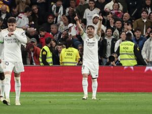 فرحة ريال مدريد بهدف دياز لم تكتمل حتى نهاية اللقاء (Photo by Thomas COEX / AFP)
