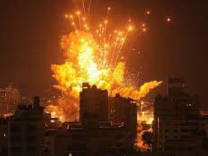 قصف إسرائيلي على دير البلح