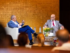 Georgetown Qatar Talk Connects the Ancient Greek Tradition to Modern Challenges (42/100)