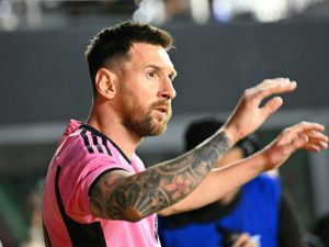 ميسي يدهش الجميع في مباراة إنتر ميامي الافتتاحية في الدوري الأمريكي 2024