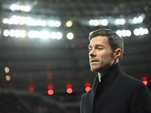 ليفربول يعرض رسميًا مهمة تدريب الفريق على تشابي ألونسو
